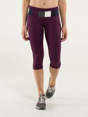 Lululemon Run For Fun Crop 17" - 6/8 Plum / Pow Stripe Angel Wing